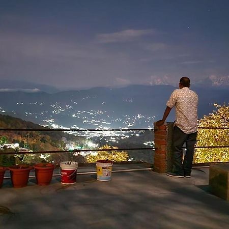 Golden Himalaya Homestay Каусани Екстериор снимка